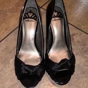 Black Fergalicious Pumps